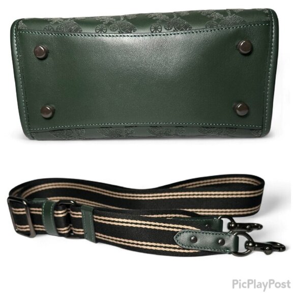 COACH Field Tote 22 with Horse and Carriage Shoulder/Crossbody Bag, Green, NWOT - Picture 11 of 13